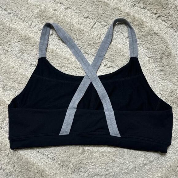 Athleta Sports Bra - Picture 1 of 4